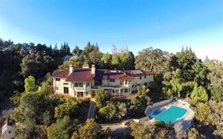 11688 Dawson Dr, Los Altos Hills, CA 94024