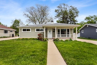 521 N 3rd Ave, Villa Park, IL 60181