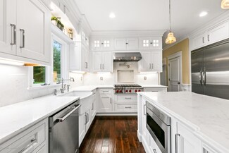 1 Pheasant Rd, Colts Neck, NJ 07722