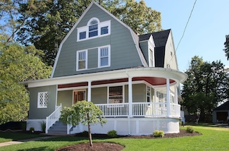 62 Whitney St, Hartford, CT 06105