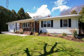 387 Russells Mills Rd, South Dartmouth, MA 02748