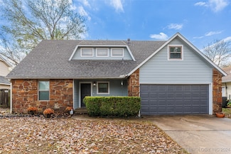 621 W 18th St S, Claremore, OK 74019