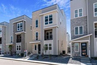 21052 E Quincy Dr, Aurora, CO 80013