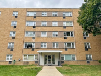 2035 W Granville Ave Unit C414, Chicago, IL 60659