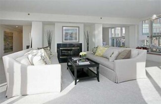 10 Rogers St Unit PH20, Cambridge, MA 02142