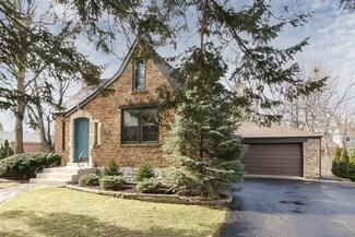 412 S Oak St, Itasca, IL 60143