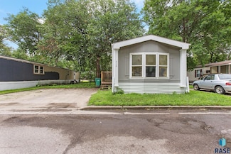 414 N Todd Place, Sioux Falls, SD 57107