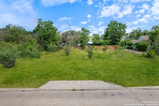 201 Woodby Ct, San Antonio, TX 78212