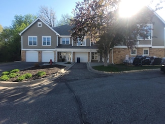 6177 Chasewood Pkwy Unit 201, Minnetonka, MN 55343