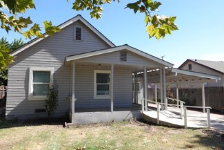 811 Sierra St, Madera, CA 93638
