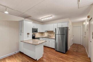 200 Swanton St Unit L30, Winchester, MA 01890