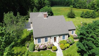 181 Bunker Hill Ave, Stratham, NH 03885