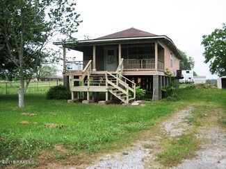 3428 Cardinal Rd, Erath, LA 70533