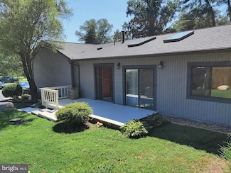 7220 Beverly St, Annandale, VA 22003