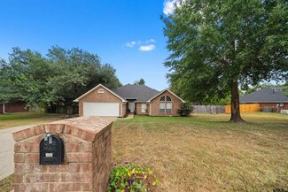 825 Edgewood Cir, Lindale, TX 75771
