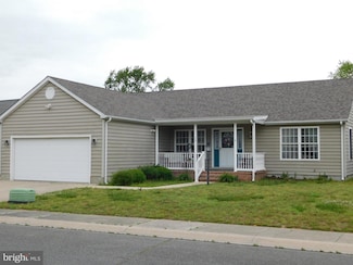 15 Robinson Cir, Seaford, DE 19973