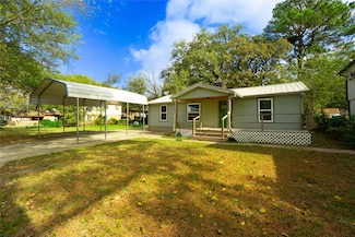 10015 Shoreline Dr, Wills Point, TX 75169