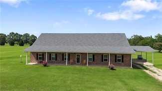 52125 Oak Ridge Dr, Franklinton, LA 70438