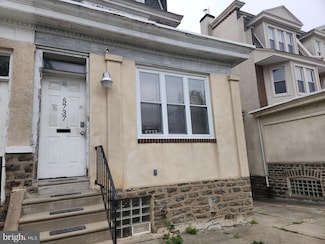 5737 N Park Ave, Philadelphia, PA 19141