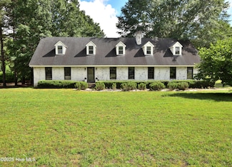 3781 Flat Rock Dr, Battleboro, NC 27809