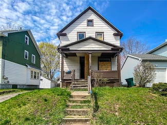 121 Baycliff Dr, Rochester, NY 14609