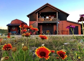 44 Elk Dr, Chama, NM 87520
