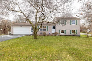 1861 Eastwood Dr, Lima, NY 14485