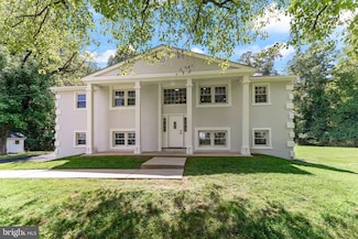 1075 Longview Rd, King of Prussia, PA 19406