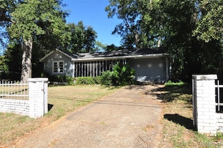 2215 Greenville St, Montgomery, AL 36107