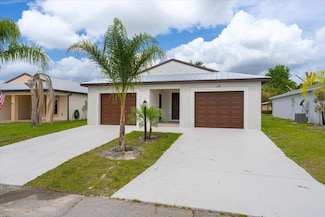 15 Florida Way, Port St. Lucie, FL 34952