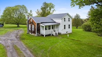 679 Crow Hill Rd, Skaneateles, NY 13152