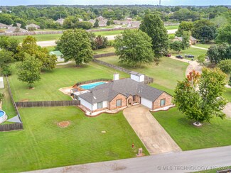9681 Rosewood Dr, Broken Arrow, OK 74014