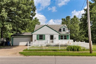 203 Watrous Ave, Des Moines, IA 50315