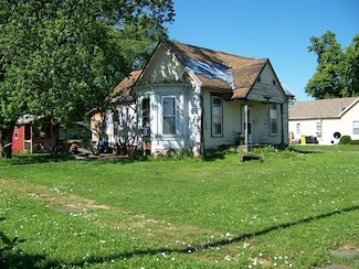 401 W Walnut St, Fairbury, IL 61739