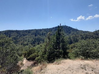 1162 NW Starlite Place, Grants Pass, OR 97526