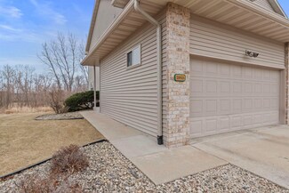 2953 Kentville Dr Unit 2953, Sun Prairie, WI 53590