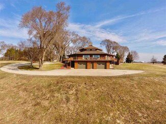 N6302 Sina Rd, Princeton, WI 54968