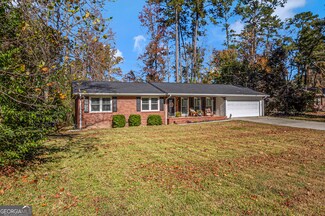 4653 S Beechwood Dr, Macon, GA 31210