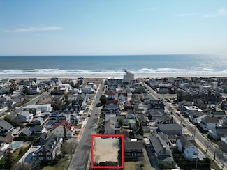 2 S Cornwall Ave, Ventnor City, NJ 08406