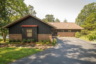 13416 Greenwood Ct, Sainte Genevieve, MO 63670