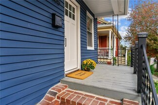 165 Bartlett Ave, Cranston, RI 02905