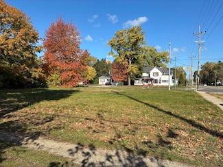 1648 Oak St, Niles, MI 49120