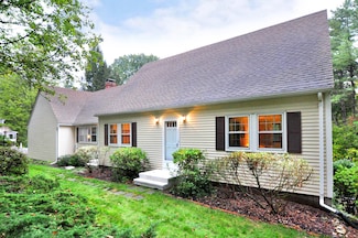 6 Highwood Rd, Canton, CT 06019