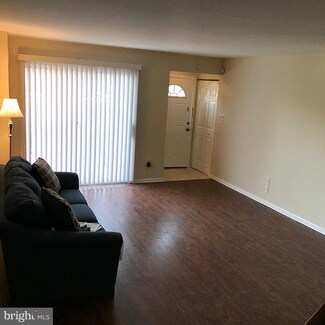 3073 Harbour Dr Unit 3073, Palmyra, NJ 08065