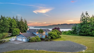 40 Garten Rd, Port Ludlow, WA 98365