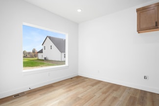 1403 N Harper Ridge Dr, Republic, MO 65738
