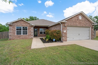 2512 W Huntsville St, Broken Arrow, OK 74011