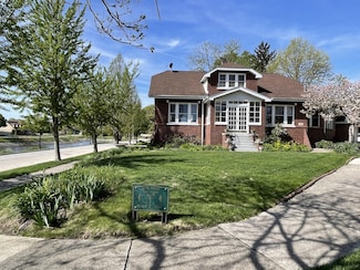 9600 W Shore Dr, Oak Lawn, IL 60453