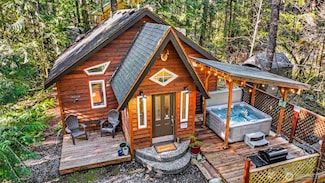 7419 Canyon View Dr, Deming, WA 98244