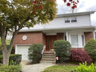 45 Inwood Rd, Port Washington, NY 11050